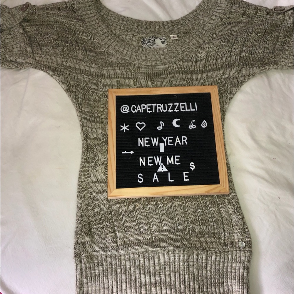 Ladies Guess top